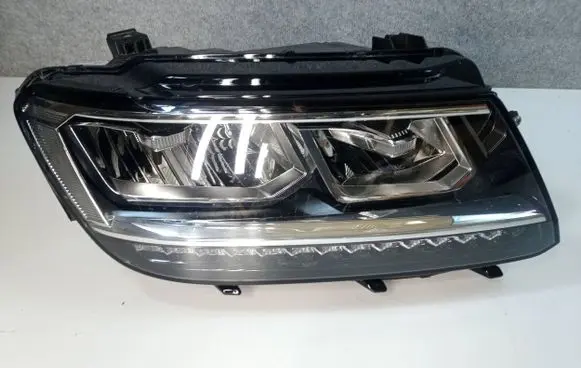 Volkswagen Tiguan Headlight/headlamp 5NB941036B