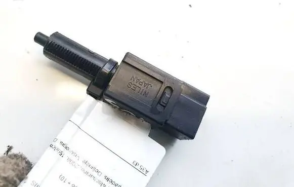 Nissan Qashqai Brake pedal sensor switch 