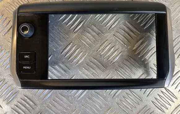 Radio/GPS head unit trim