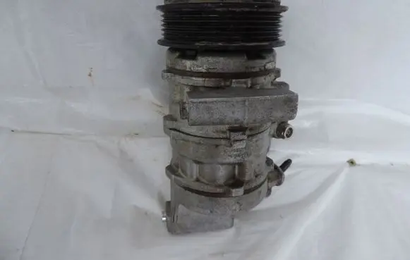 Ford Fiesta Air conditioning (A/C) compressor (pump) H1BH19D629CA
