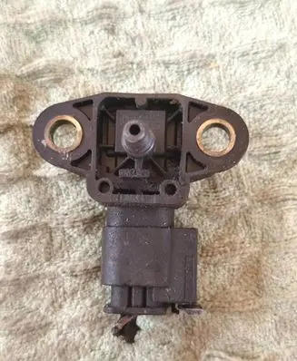 Mercedes-Benz C W204 Air pressure sensor A0071530028 0261230196 1008151B11