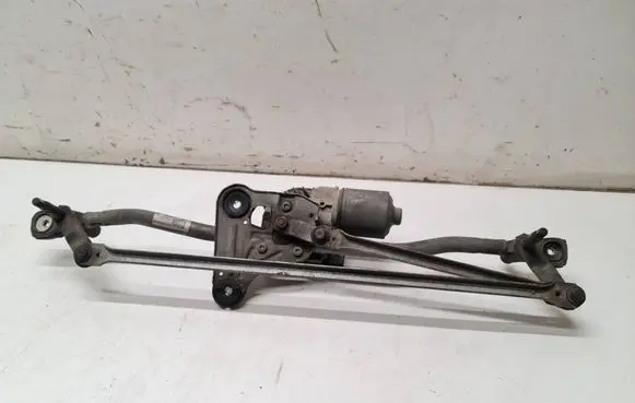 Volvo XC70 Front wiper linkage and motor 3397020958 30796358 030809