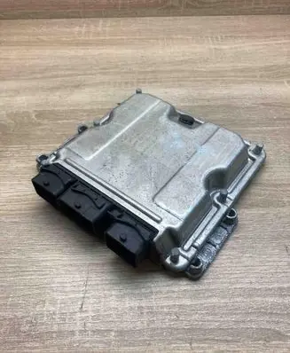 Peugeot 307 Engine control unit/module ECU 9647472780 0281011081