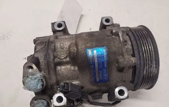 Ford Focus C-MAX Air conditioning (A/C) compressor (pump) 3M5H19D629SB