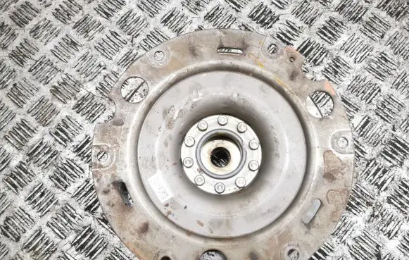 Audi A5 8T 8F Flywheel 0AW105317Q