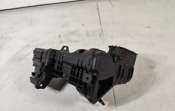 Peugeot 308 Intake resonator 9689014180 100453