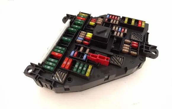 BMW 6 F06 Gran coupe Fuse module 417033451 9264924 03948162