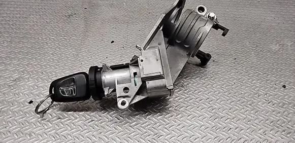Opel Zafira B Ignition lock N0501882