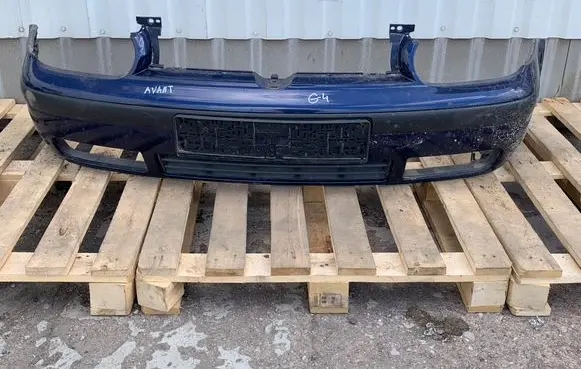 Volkswagen Golf IV Front bumper 1J0807221 1J0807217C