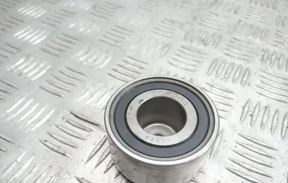 Land Rover Discovery 3 - LR3 Timing belt tensioner pulley 