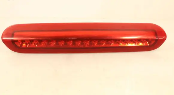 KIA Sportage Third/center stoplight 