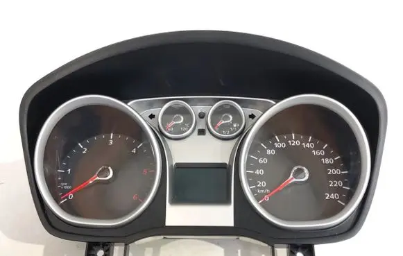Speedometer (instrument cluster)