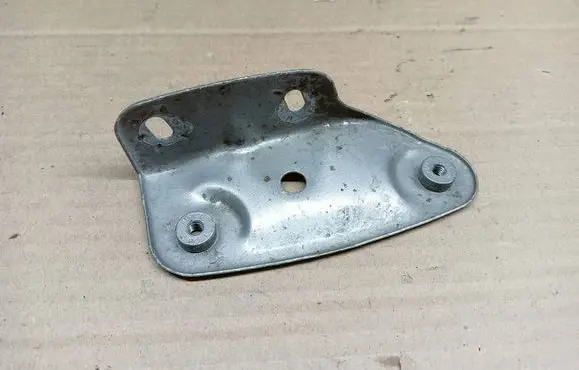 Skoda Octavia Mk2 (1Z) Fender mounting bracket 1Z0821141A 3809