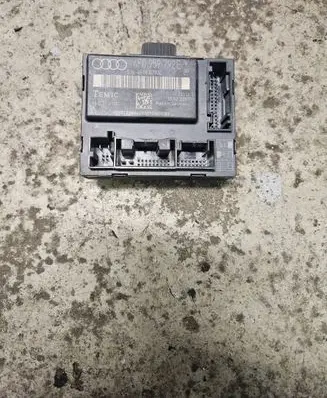Audi A6 S6 C5 4B Door control unit/module 4F0959792E 4F0910793E 0033TFJ0001