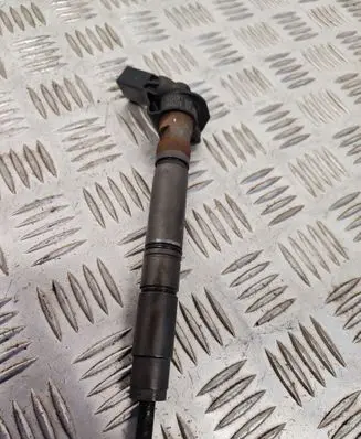 Audi Q7 4M Fuel injector 059130277ED