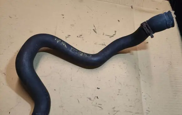 Jeep Cherokee XJ Engine coolant pipe/hose