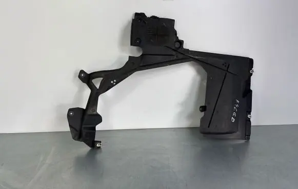 BMW 2 F46 Fuel tank bottom protection 7290808