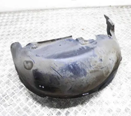 Volkswagen Touareg I Rear arch fender liner splash guards 7L6810972