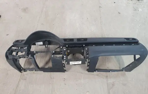 Volkswagen PASSAT B6 Dashboard 3C1857004K