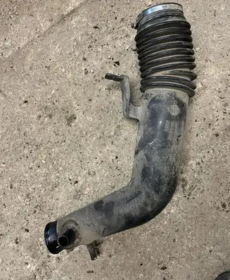 Opel Frontera B Turbo air intake inlet pipe/hose 897142010