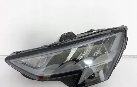 Audi A3 8Y Headlight/headlamp 8Y0941011