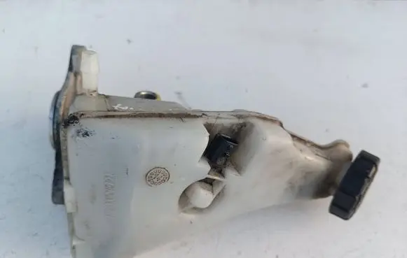 Dacia Sandero Brake fluid reservoir 460911794R