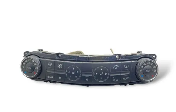 Mercedes-Benz E W211 Climate control unit 2118300190 SW1204 00012104