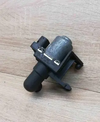 BMW 3 E36 Electric auxiliary coolant/water pump 8391418 1147412052