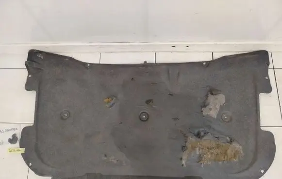 Suzuki Grand Vitara II Engine bonnet/hood sound/heat insulation 