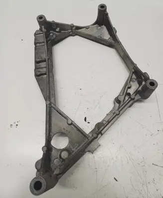 Volkswagen Transporter - Caravelle T6 Engine mounting bracket 04L145173J