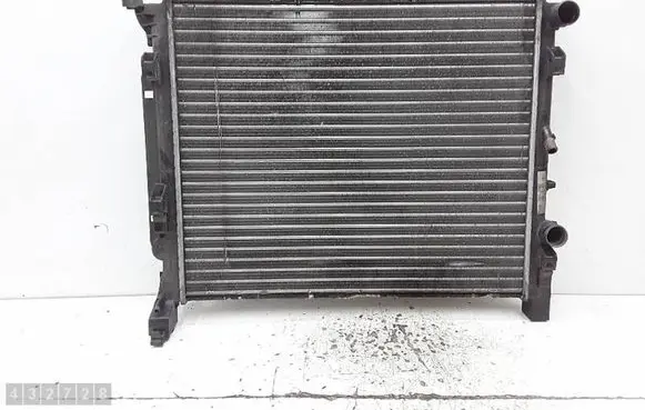 Renault Kangoo II Coolant radiator 637623