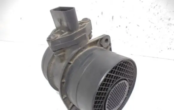 Skoda Octavia Mk2 (1Z) Mass air flow meter 074906461B
