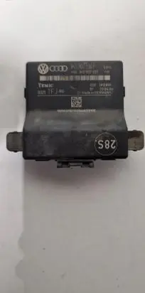 Volkswagen Caddy Gateway control module 1K0907530F 0325 1K0907951