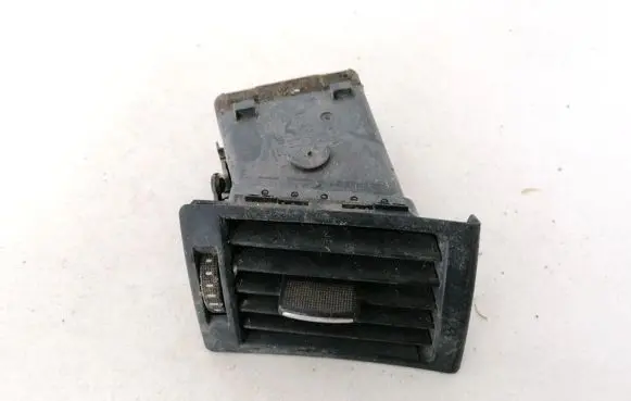 Audi A4 S4 B6 8E 8H Dash center air vent grill 438401 4384-01