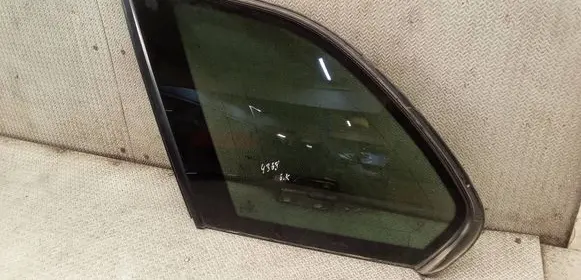 BMW X5 E53 Rear side window 