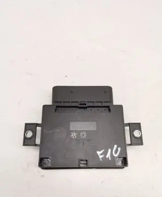 BMW 5 F10 F11 Hand brake control module 6863277