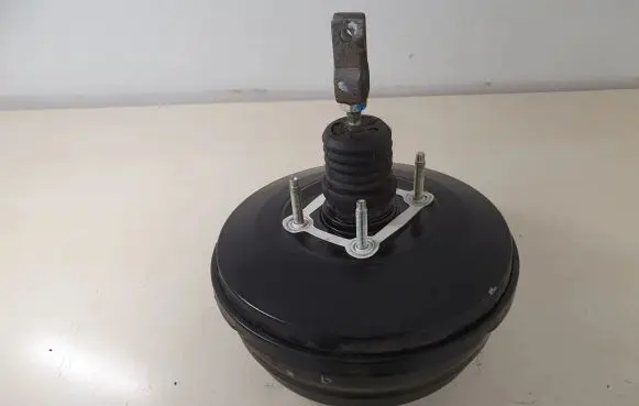Subaru Outback Brake booster