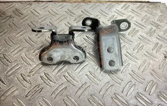 Front door upper hinge