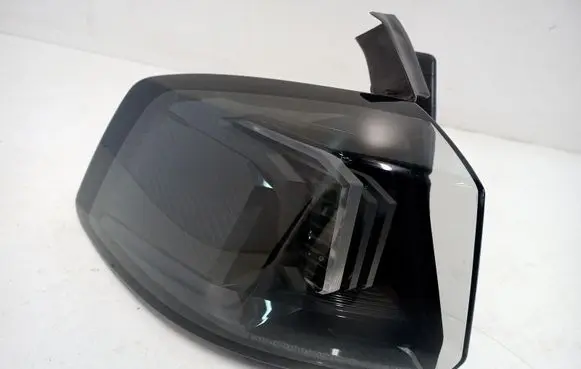 Peugeot 5008 II Rear/tail lights 9836231680
