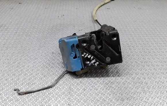 Volvo S60 Front door lock 8650644