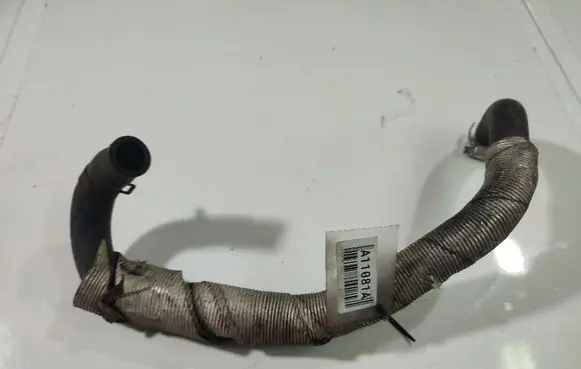 Engine coolant pipe/hose