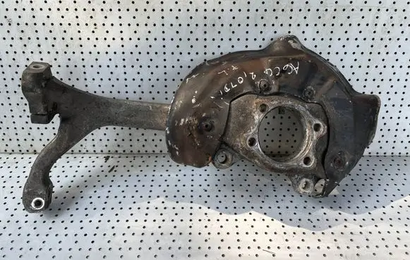 Audi A6 S6 C6 4F Front wheel hub spindle knuckle 4F0407242
