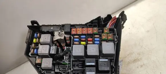 Ford S-MAX Fuse box set 6G9T14A067AB