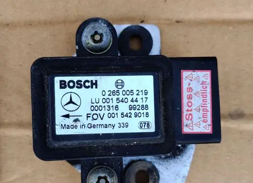 Mercedes-Benz A W168 ESP acceleration yaw rate sensor 0265005219