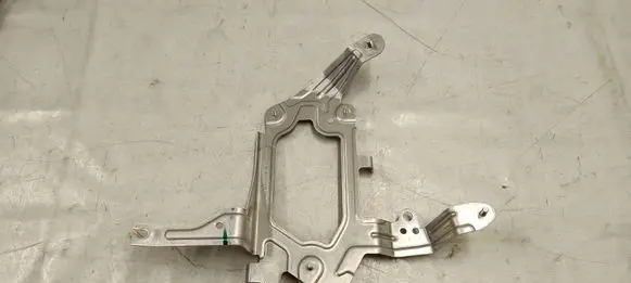 BMW 3 G20 G21 Sound amplifier holder/bracket 9865515