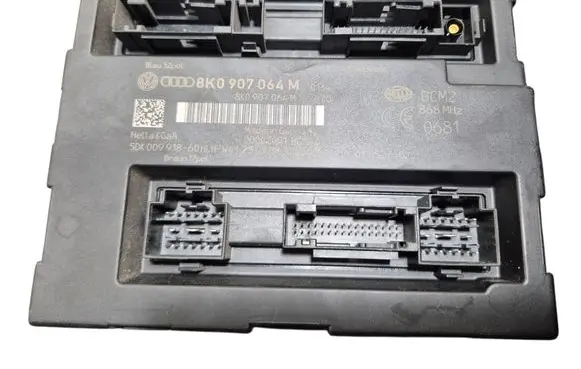 Audi A4 S4 B8 8K Comfort/convenience module 8K0907064M 5DK009918 00002001