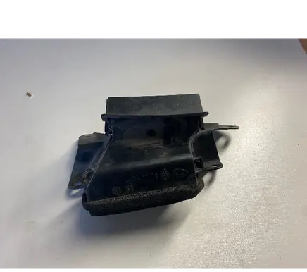 Intake resonator