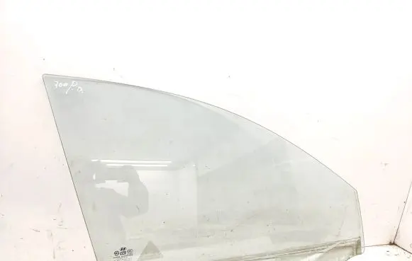 Hyundai Sonata Front door window glass four-door 43R000383 M42 AS2