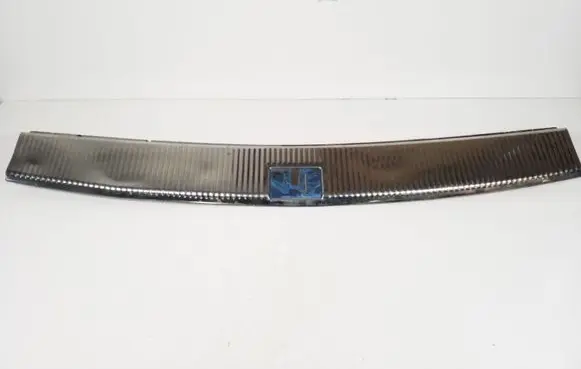 Volkswagen Touareg I Trunk/boot sill cover protection 7L6863459B
