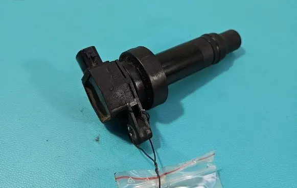 Hyundai Elantra High voltage ignition coil 27301-2B010 IMPRK1451176